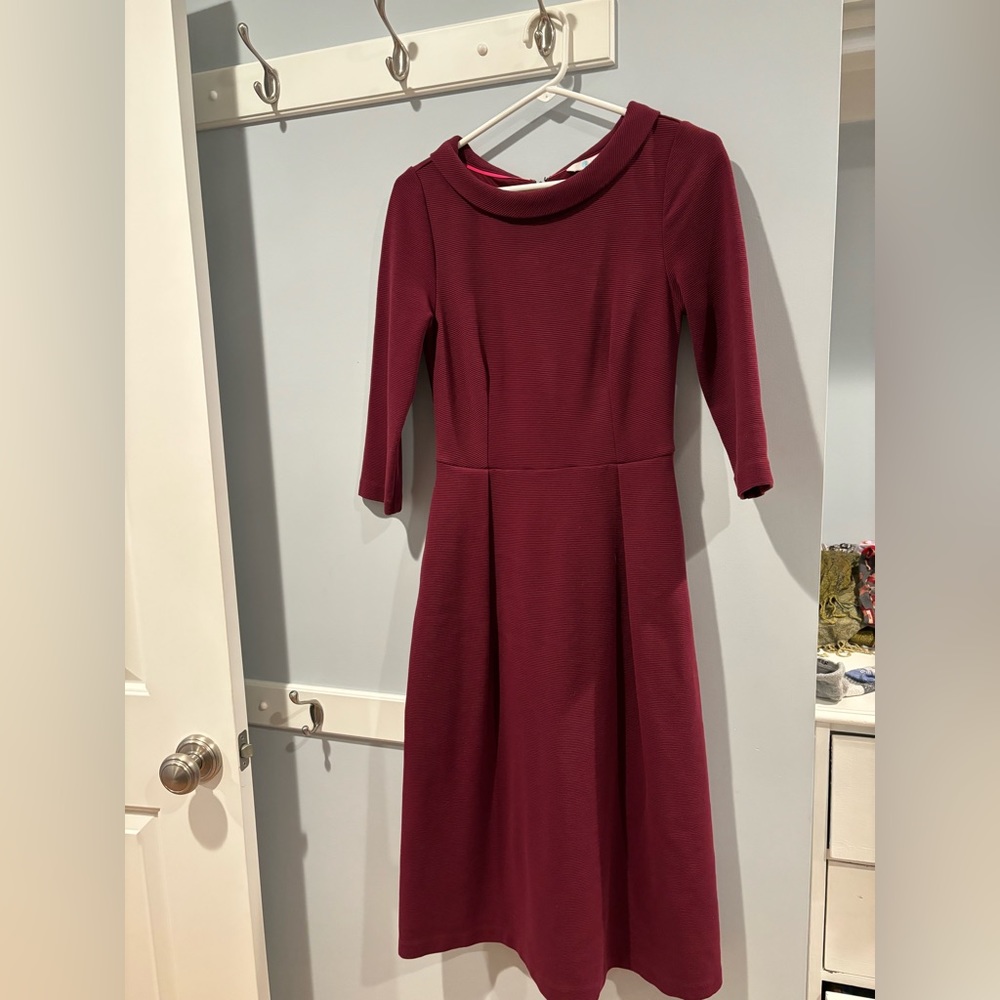 Boden burgundy mid calf ponte dress